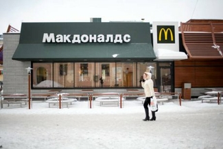 McDonald’s приостановил свой бизнес в Крыму