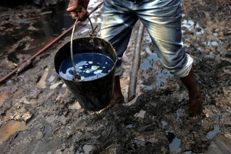 Эксперты: добыча нефти в России упадет без западных технологий