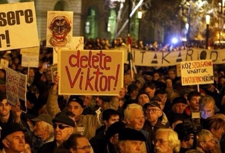 В Венгрии протестуют против сближения с Кремлем