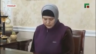 Чеченскую женщину заставили публично извиняться перед кадыровцами