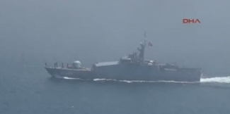 СМИ: В Черном море пропали российские военные после столкновения с грузовым судном 