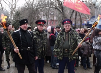 Лица в казачьем наряде разгромили храм Киевского патриархата в Крыму и избили прихожан