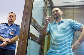 Активист, не уступивший дорогу кортежу чиновника, оштрафован на 100 тыс. рублей