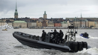 СМИ: У берегов Швеции терпит бедствие российская подлодка