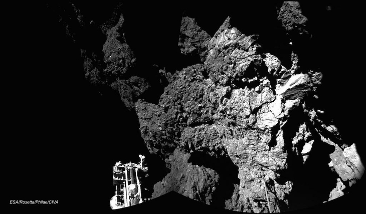 На комете: первый снимок