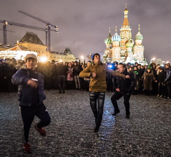 Фото дня: Москва гуляет!