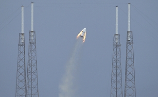 Испытания пассажирского космического корабля SpaceX
