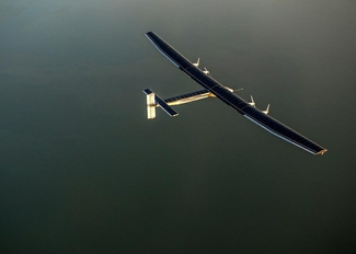 Самолет на солнечных батареях Solar Impulse 2 пересек Тихий океан