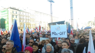 В Польше прошли массовые антиправительственные протесты