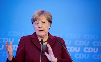 Ангела Меркель отменила поездку в Давос после событий в Кельне
