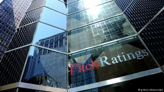 Fitch ухудшило прогноз падения российской экономики