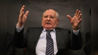 Горбачев поддержал аннексию Крыма