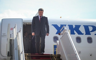 Самолет Порошенко отправился в Ростов-на-Дону для обмена Савченко