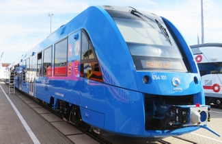 Французы презентовали поезд на водородном топливе