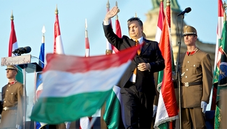 Виктор Орбан призвал спасти ЕС от советизации
