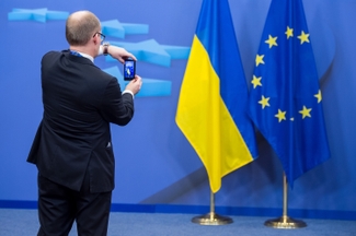 Евросоюз предварительно одобрил введение безвизового режима с Украиной 