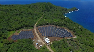 Tesla обеспечила солнечной энергией остров в Тихом океане