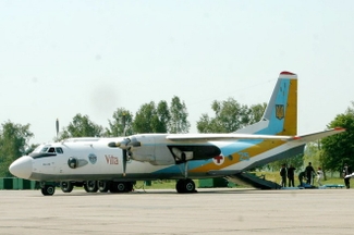 Российские военные обстреляли украинский самолёт над Чёрным морем