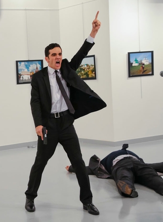 Фото убийства российского посла получило главный приз World Press Photo
