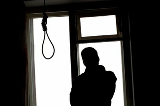Рост самоубийств в России на 60% связали с «группами смерти»