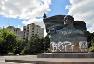 В Польше снесут до 500 коммунистических памятников