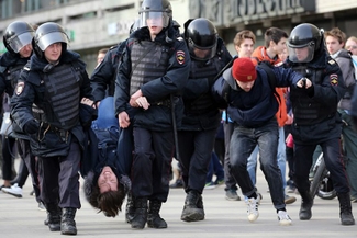 Четверо человек задержаны по делу о столкновениях с полицией на акции 26 марта