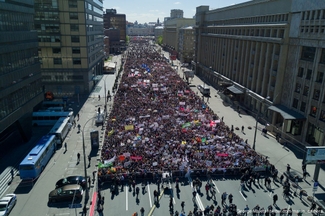 На митинг против сноса пятиэтажек в Москве пришли до 20 тысяч человек
