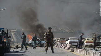 Мощный взрыв в дипломатическом квартале Кабула унёс жизни более 80 человек